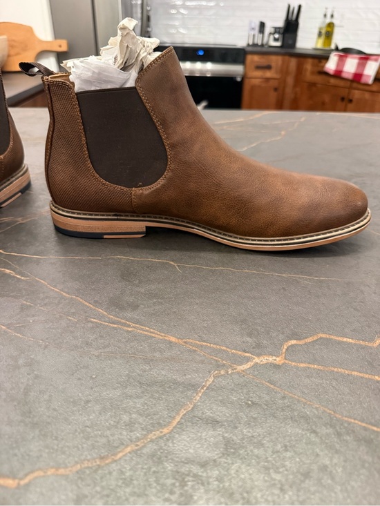 BRAND NEW/NEVER WORN: Steve Madden Brown Chelsea Boot main image 16